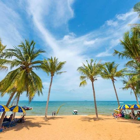 Pluemchai Guesthouse Jomtien Beach Exteriör bild