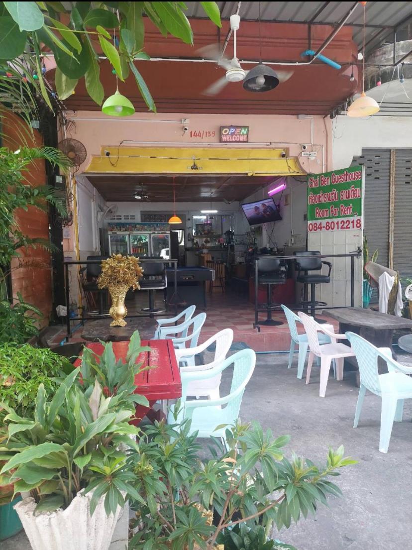 Pluemchai Guesthouse Jomtien Beach Exteriör bild