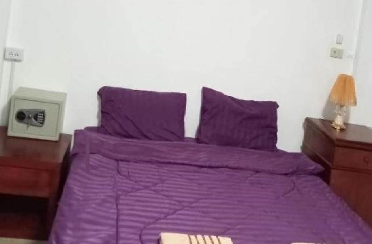 Pluemchai Guesthouse Jomtien Beach Exteriör bild